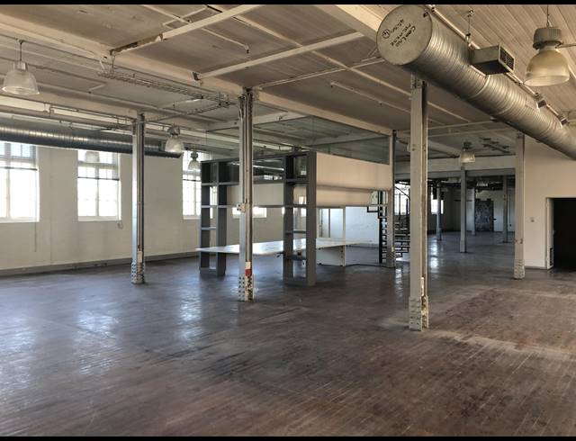 792M² OFFICE TO LET IN GARDENS